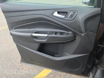 2015 Ford Escape SE - miniatura 9