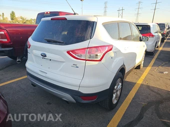 2015 Ford Escape SE – miniatura 4