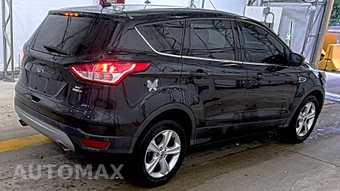 2015 Ford Escape SE – miniatura 4