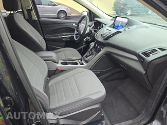2015 Ford Escape SE – miniatura 8