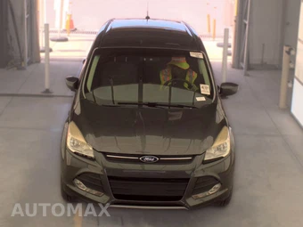 2015 Ford Escape SE – miniatura 2