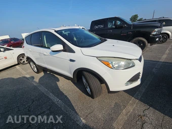 2015 Ford Escape SE – miniatura 3