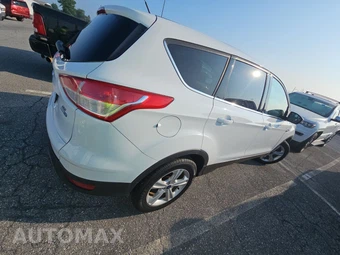 2015 Ford Escape SE – miniatura 4
