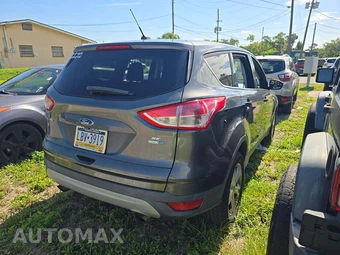 2015 Ford Escape SE – miniatura 3