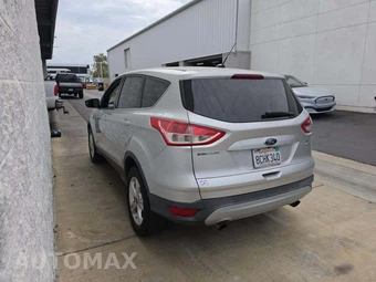 2015 Ford Escape SE – miniatura 2