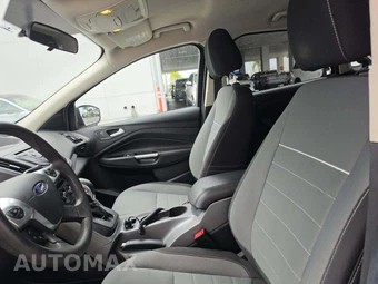 2015 Ford Escape SE – miniatura 6
