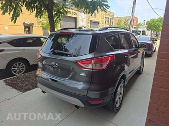 2015 Ford Escape SE – miniatura 2
