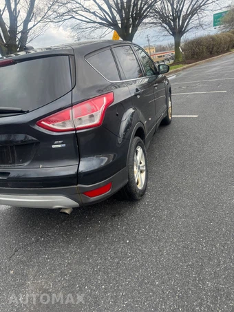 2015 Ford Escape SE - miniatura 4