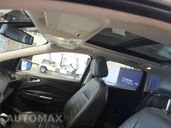 2015 Ford Escape Titanium - miniatura 17