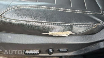 2015 Ford Escape Titanium - miniatura 24
