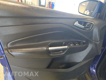 2015 Ford Escape Titanium - miniatura 9