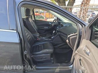 2015 Ford Escape Titanium - miniatura 18