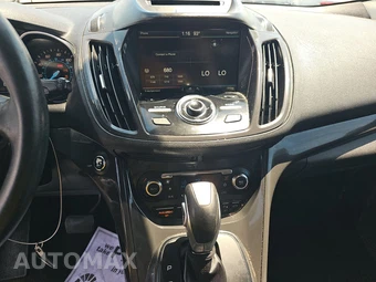 2015 Ford Escape Titanium – miniatura 11
