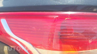 2015 Ford Escape Titanium – miniatura 25