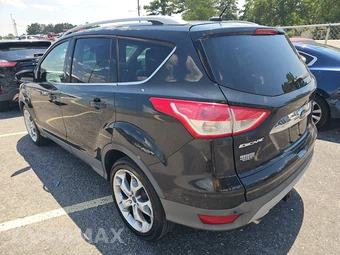 2015 Ford Escape Titanium – miniatura 6