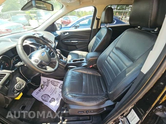 2015 Ford Escape Titanium – miniatura 7