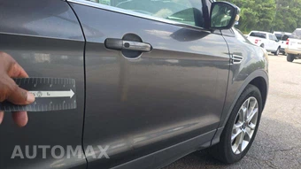 2015 Ford Escape Titanium – miniatura 27