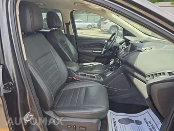 2015 Ford Escape Titanium – miniatura 8