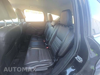 2015 Ford Escape Titanium – miniatura 10