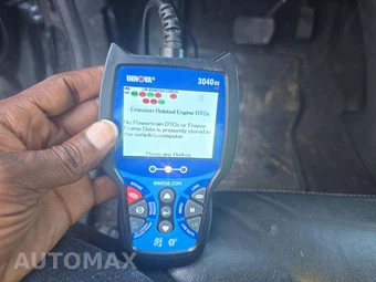 2015 Ford Escape Titanium – miniatura 27