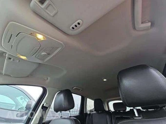 2015 Ford Escape Titanium – miniatura 11