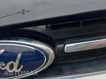 2015 Ford Escape Titanium – miniatura 22