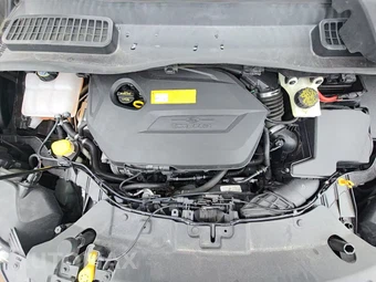 2015 Ford Escape Titanium – miniatura 31