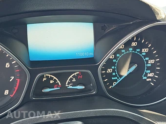 2015 Ford Escape Titanium - miniatura 12