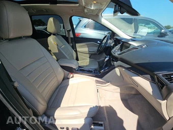 2015 Ford Escape Titanium - miniatura 8