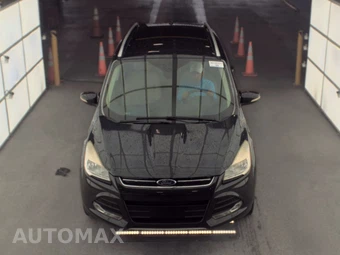 2015 Ford Escape Titanium – miniatura 2