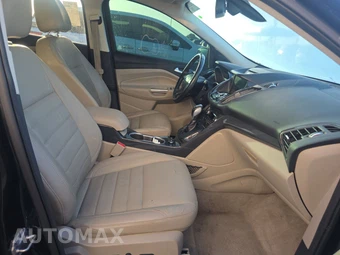 2015 Ford Escape Titanium – miniatura 8