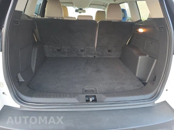 2015 Ford Escape Titanium – miniatura 16
