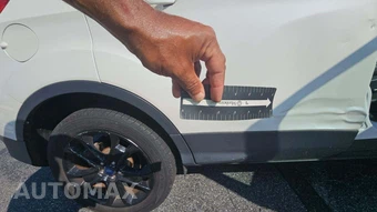 2015 Ford Escape Titanium – miniatura 19