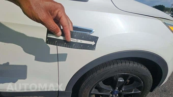 2015 Ford Escape Titanium – miniatura 21