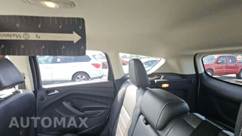 2015 Ford Escape Titanium – miniatura 24