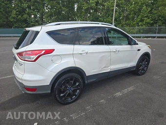 2015 Ford Escape Titanium – miniatura 4