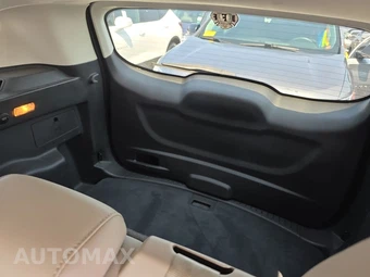 2015 Ford Escape Titanium – miniatura 16