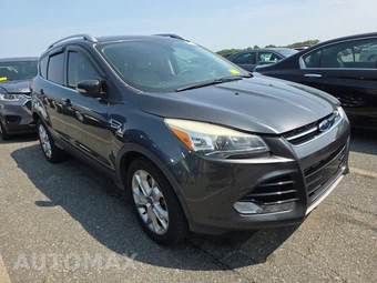 2015 Ford Escape Titanium – miniatura 3
