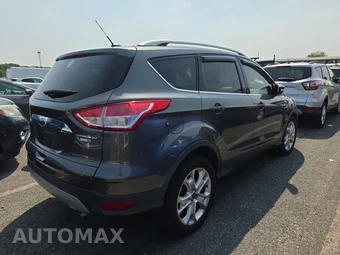 2015 Ford Escape Titanium – miniatura 4