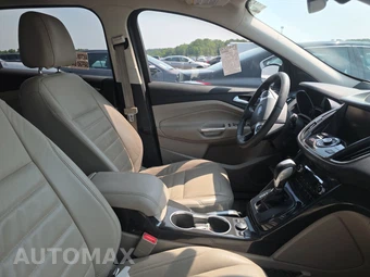 2015 Ford Escape Titanium – miniatura 8