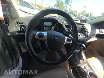 2015 Ford Escape Titanium – miniatura 10