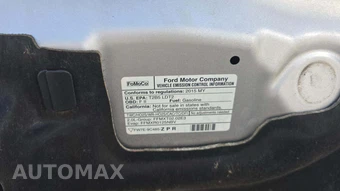 2015 Ford Escape Titanium – miniatura 17