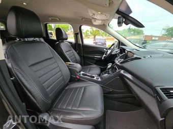2015 Ford Escape Titanium - miniatura 18