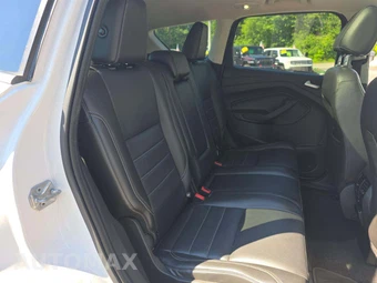 2015 Ford Escape Titanium – miniatura 16