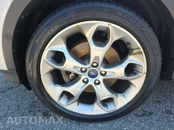 2015 Ford Escape Titanium – miniatura 21