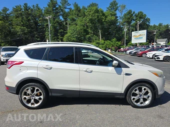 2015 Ford Escape Titanium – miniatura 4