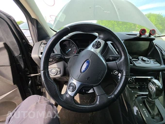 2015 Ford Escape Titanium – miniatura 10