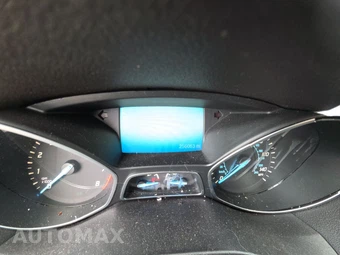 2015 Ford Escape Titanium – miniatura 12