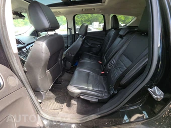 2015 Ford Escape Titanium – miniatura 13