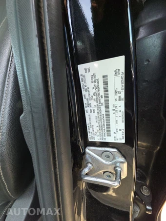 2015 Ford Escape Titanium – miniatura 14